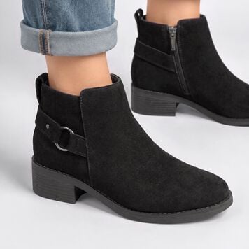 BOTTES